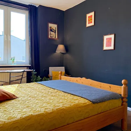 Vinyl - Charming Place, 15 Minutes To Old Town & Seaside Homestay *