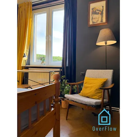 Vinyl - Charming Place, 15 Minutes To Old Town & Seaside Homestay *