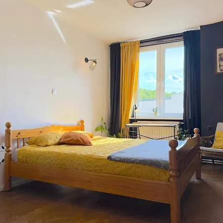 Homestay Vinyl - Charming Place, 15 Minutes To Old Town & Seaside Gdansk